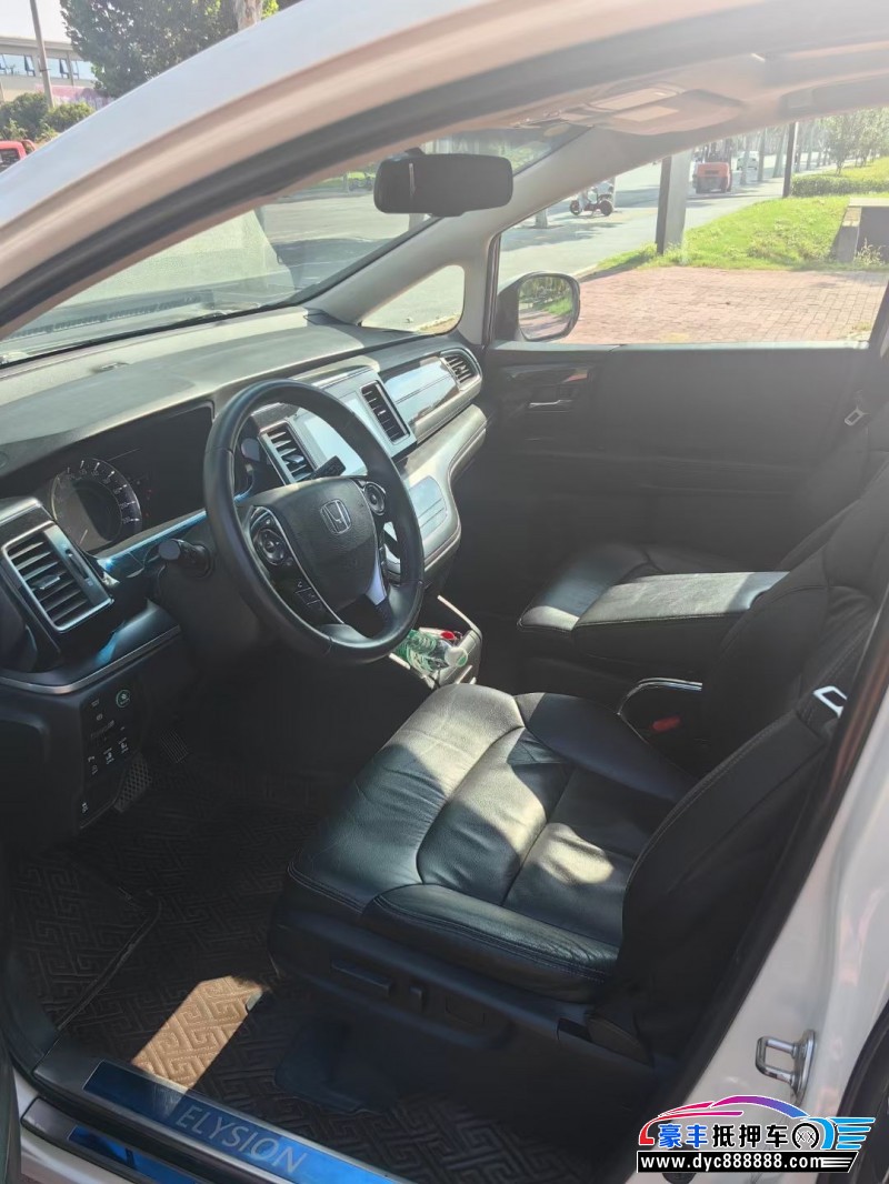 18年本田艾力绅轿车抵押车出售