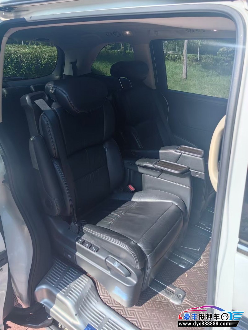 18年本田艾力绅轿车抵押车出售