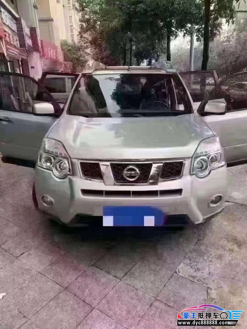 14年日产奇骏轿车抵押车出售