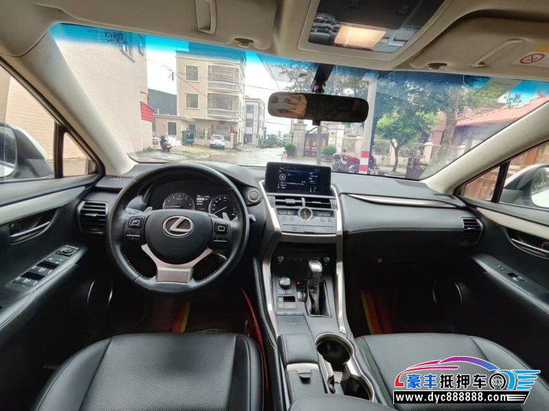 18年雷克萨斯NX轿车抵押车出售