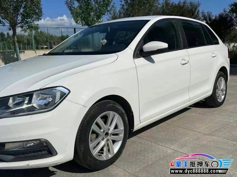 17年大众浩纳轿车抵押车出售