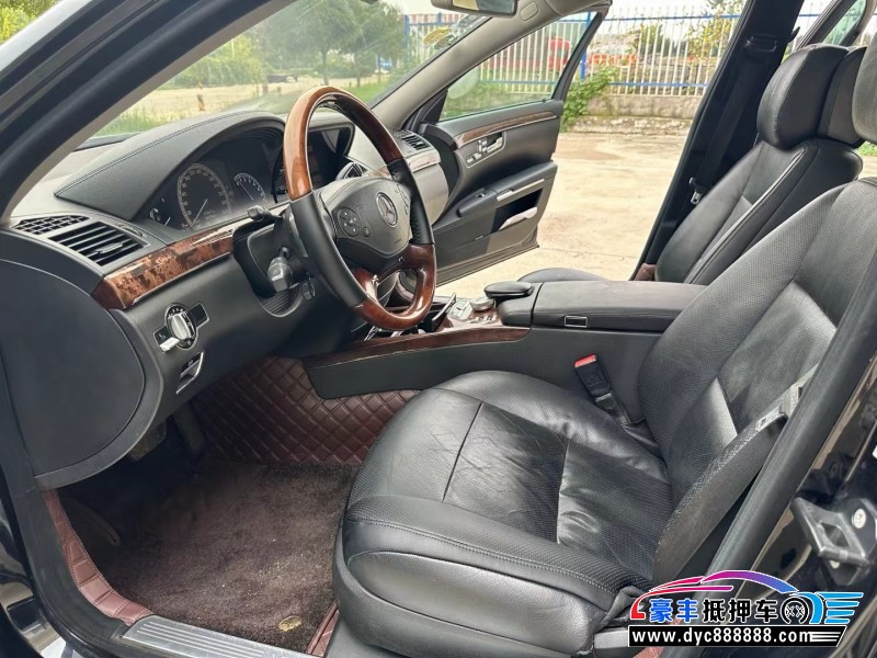 10年奔驰S轿车抵押车出售