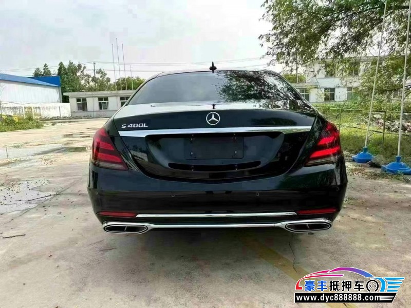 17年奔驰S轿车抵押车出售