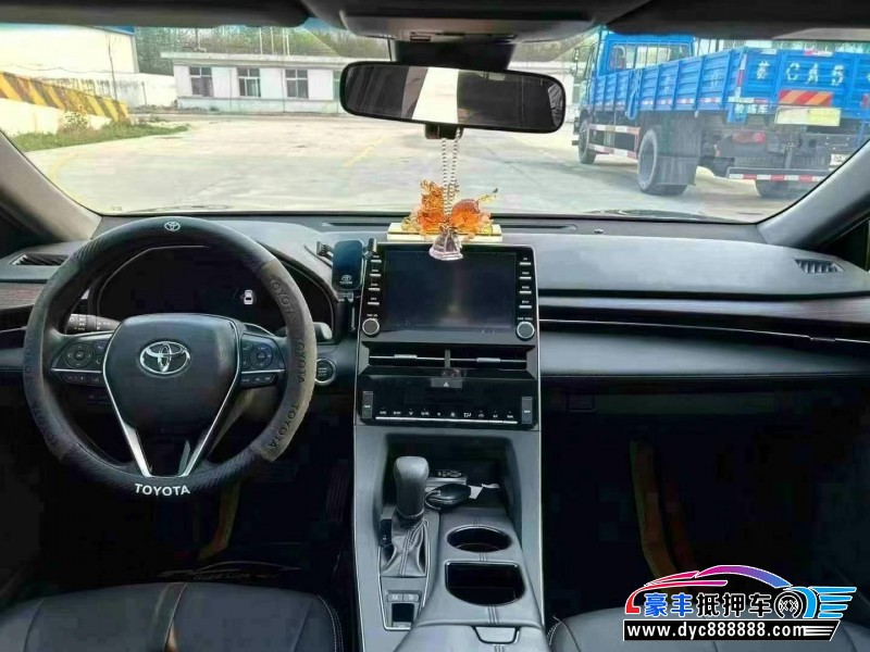 22年丰田亚洲龙轿车抵押车出售