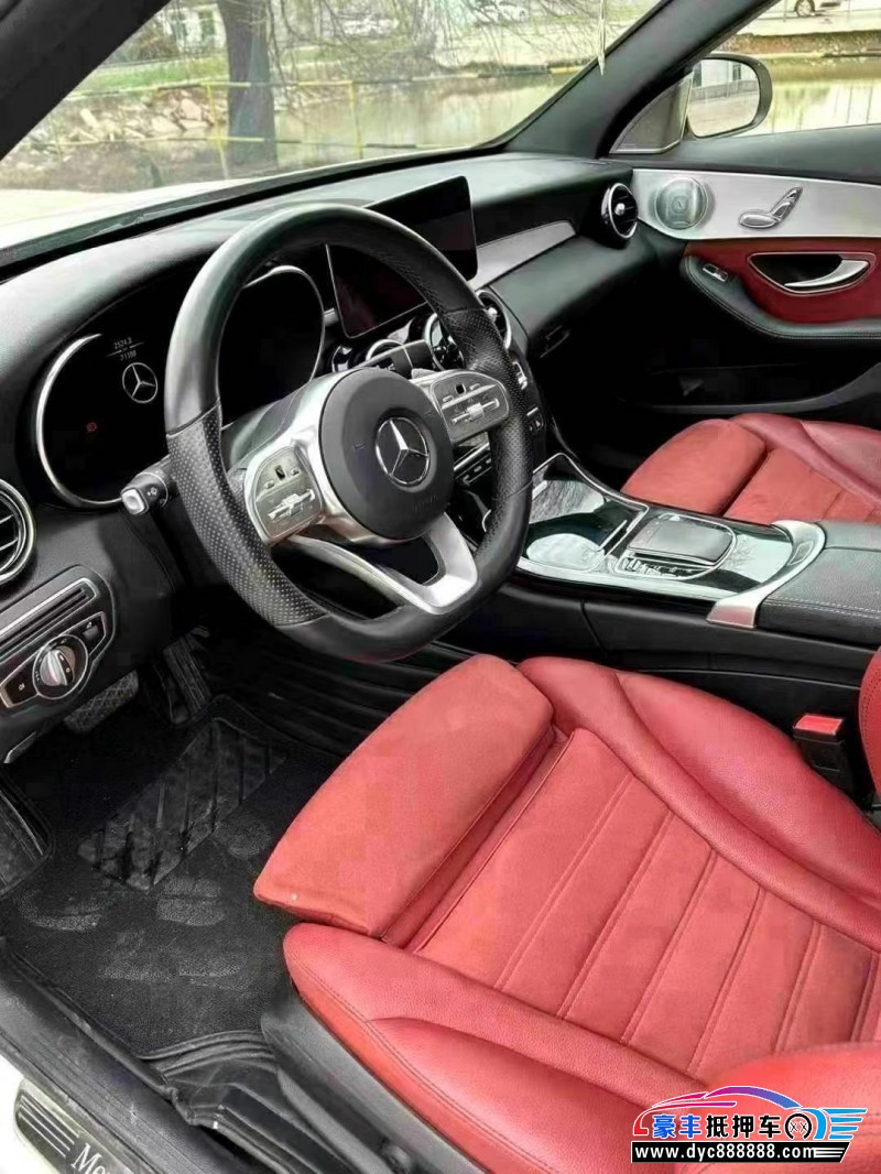 21年奔驰C轿车抵押车出售
