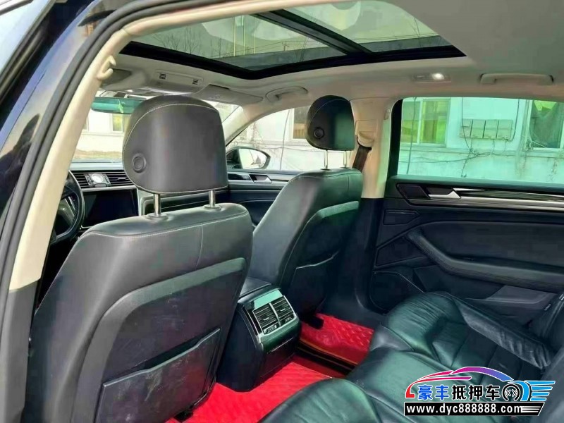 18年大众辉昂轿车抵押车出售