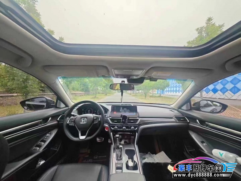 22年本田雅阁轿车抵押车出售