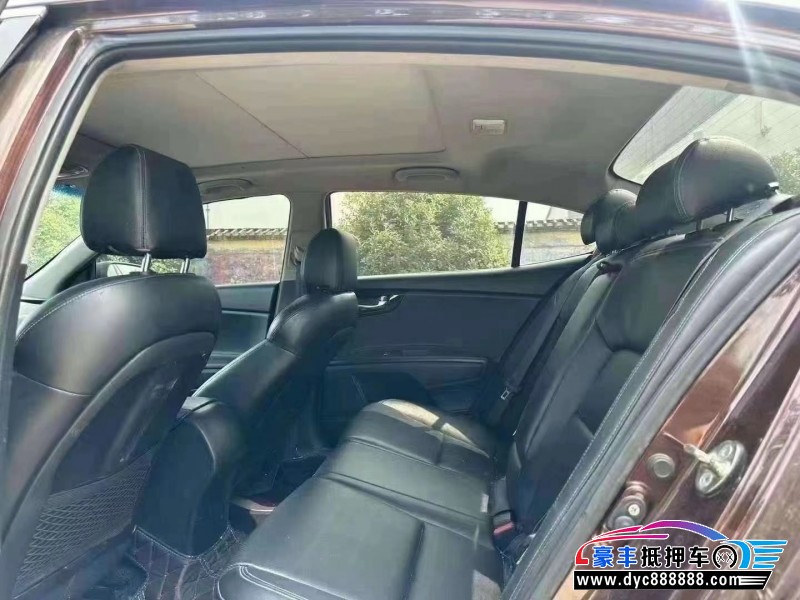 16年起亚K4轿车抵押车出售