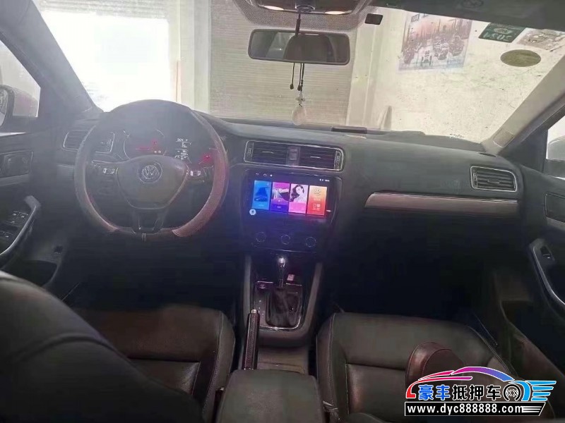 16年大众速腾轿车抵押车出售