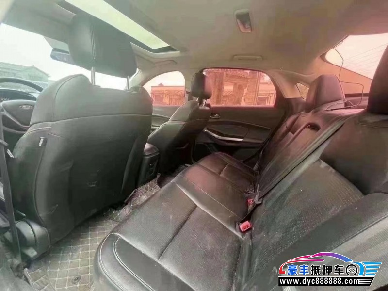 18年福特福睿斯轿车抵押车出售