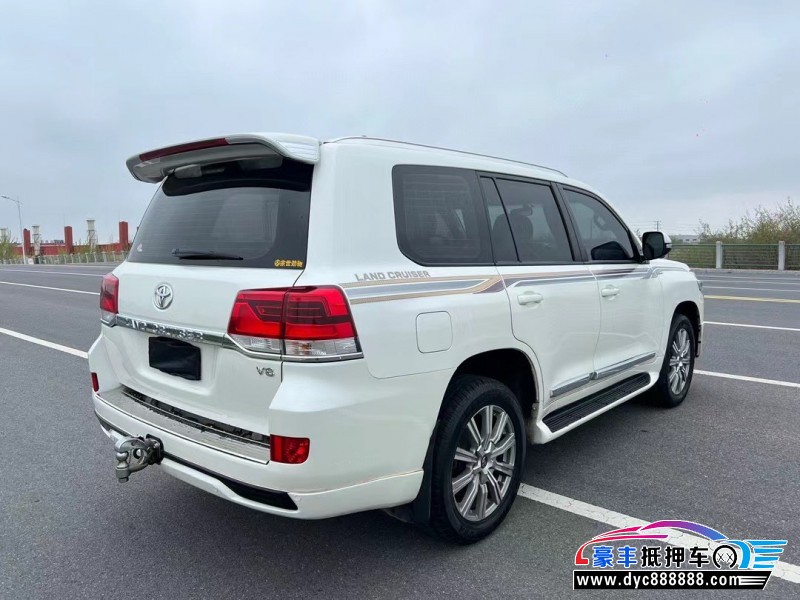 18年丰田兰德酷路泽（陆巡）轿车抵押车出售