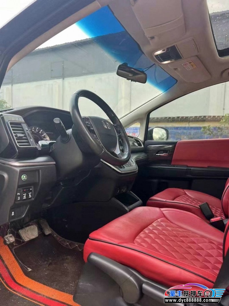 18年本田艾力绅轿车抵押车出售