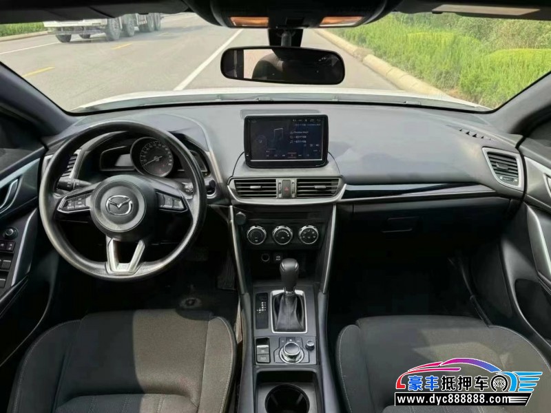 18年马自达CX-4轿车抵押车出售