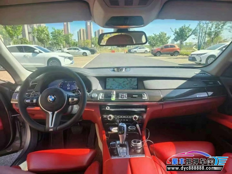 10年宝马7系轿车抵押车出售