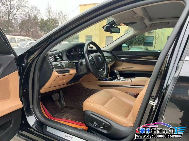 15年宝马7系轿车抵押车出售