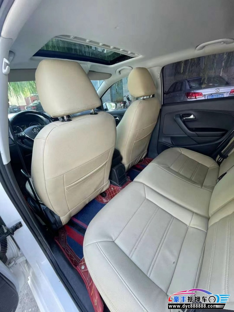 17年大众polo轿车抵押车出售