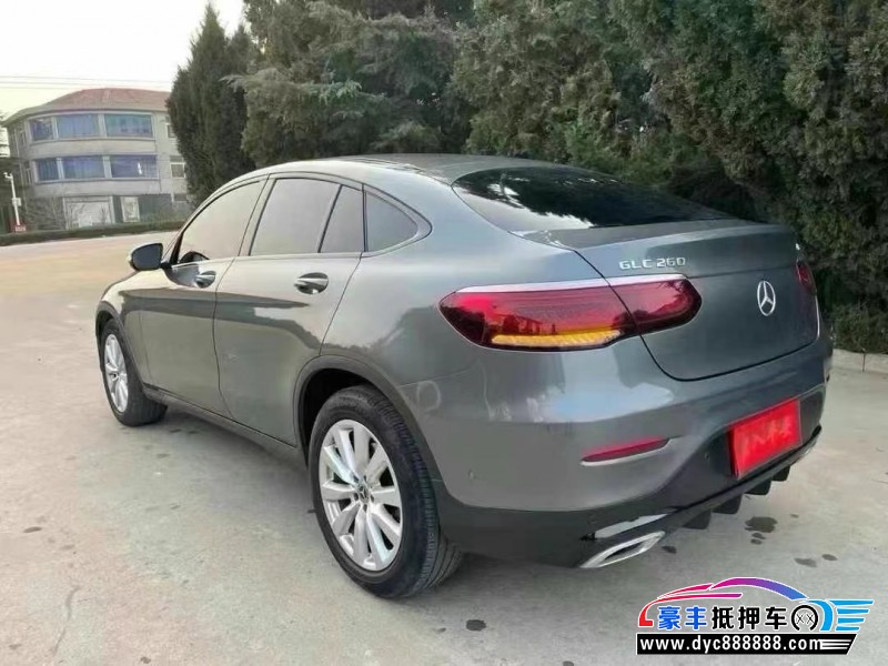 20年奔驰GLC轿车抵押车出售