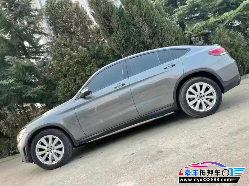 20年奔驰GLC轿车抵押车出售