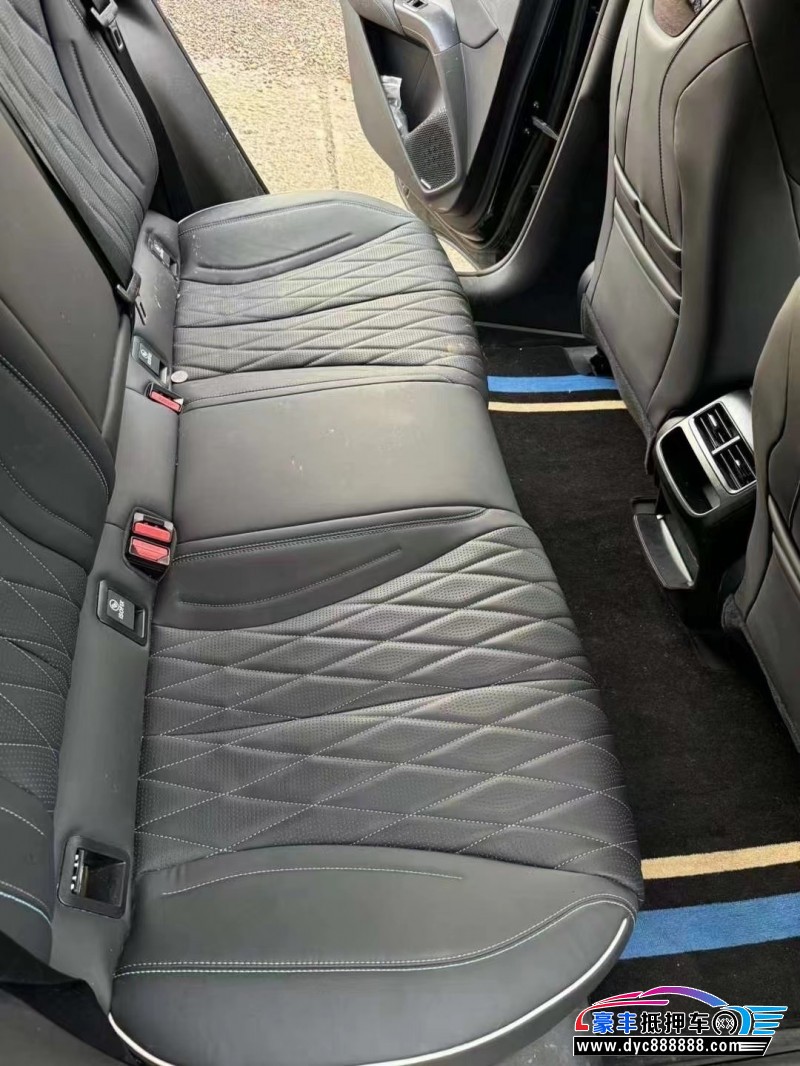 24年比亚迪海豹轿车抵押车出售