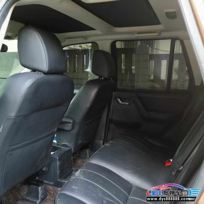 14年路虎神行者2轿车抵押车出售