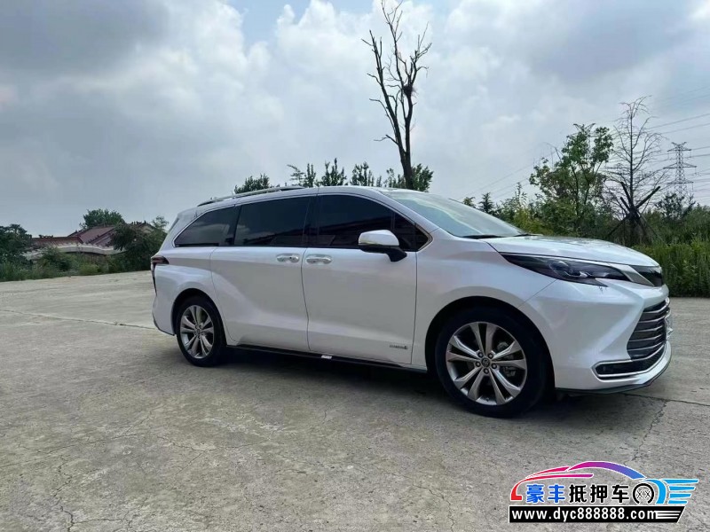 23年丰田塞纳轿车抵押车出售