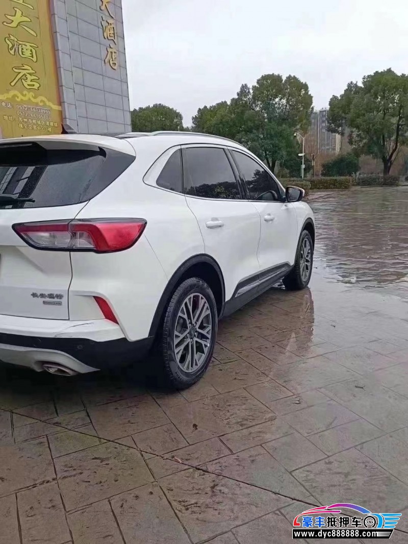 21年福特锐际轿车抵押车出售