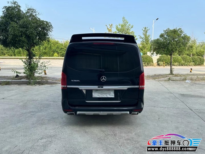 20年奔驰V轿车抵押车出售