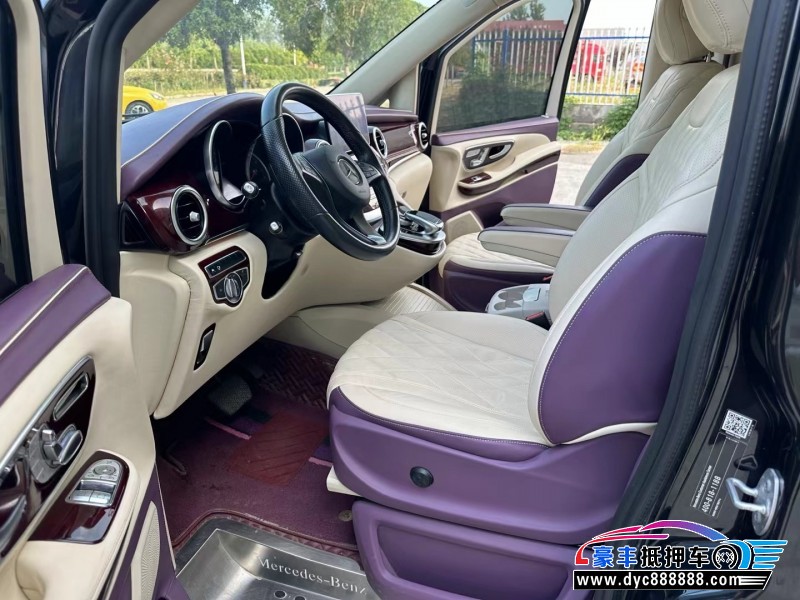 20年奔驰V轿车抵押车出售