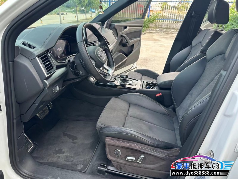 23年奥迪Q5轿车抵押车出售