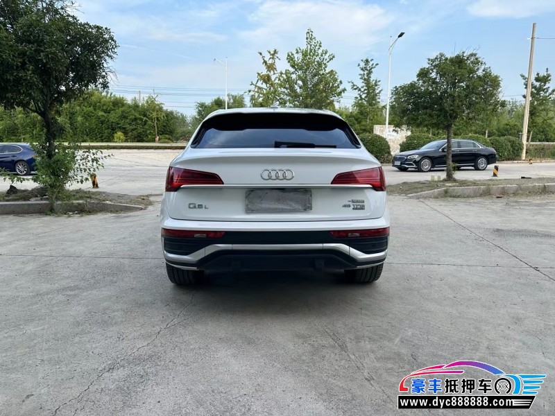 23年奥迪Q5轿车抵押车出售