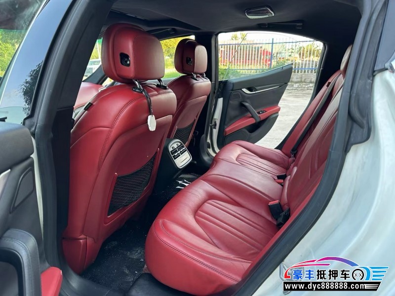 17年玛莎拉蒂Ghibli轿车抵押车出售