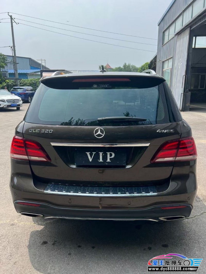 17年奔驰GLE轿车抵押车出售