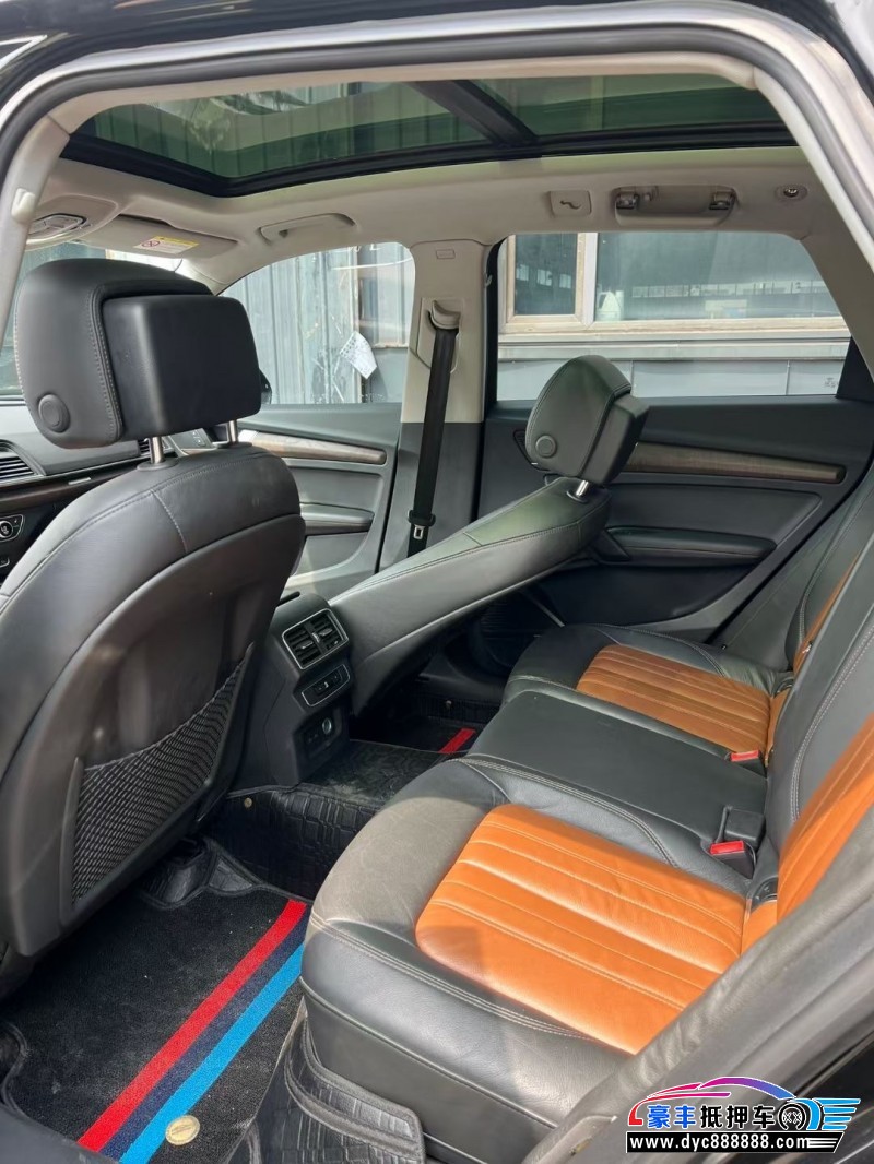 19年奥迪Q5轿车抵押车出售