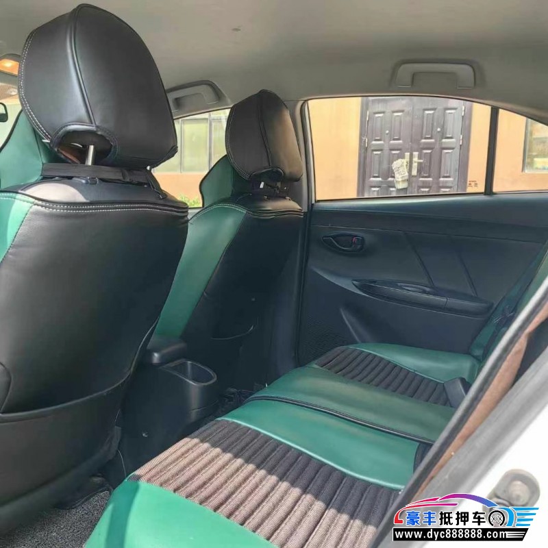 18年丰田YARiS L 致享轿车抵押车出售