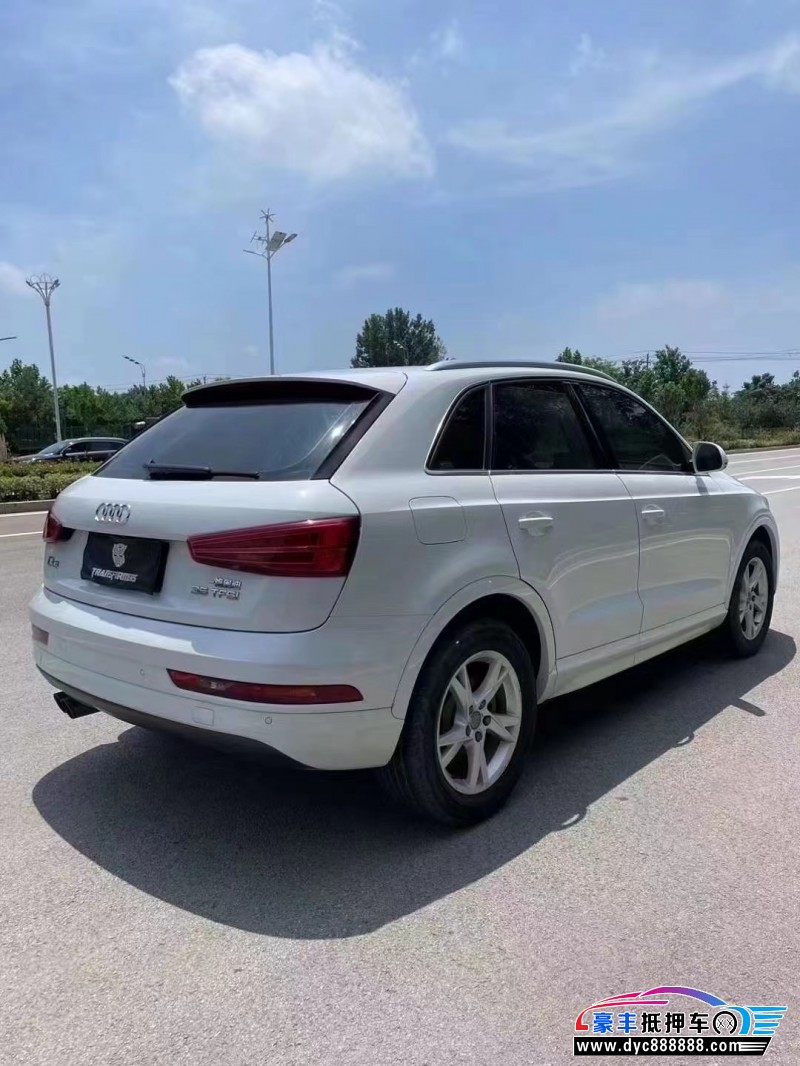 17年奥迪Q3轿车抵押车出售