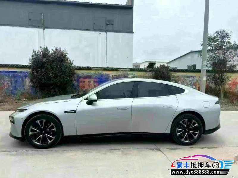 22年小鹏汽车P7轿车抵押车出售