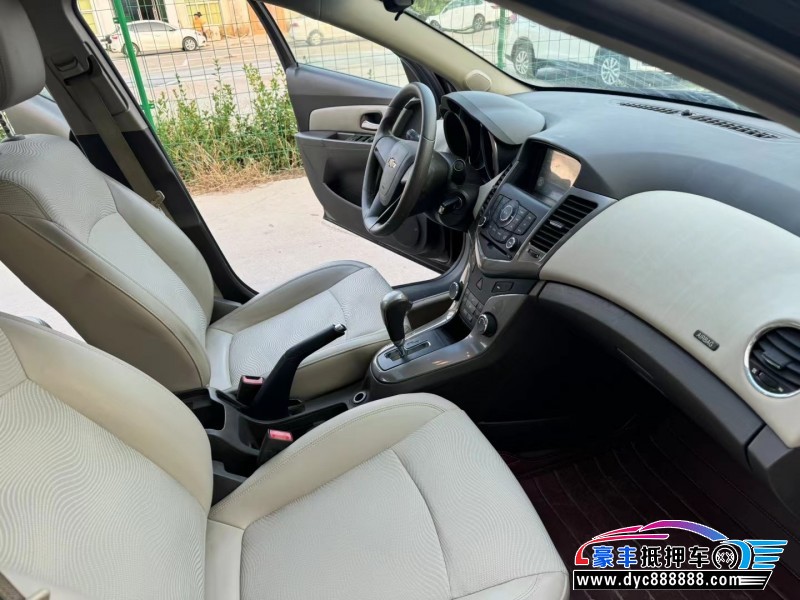 14年雪佛兰科鲁兹轿车抵押车出售