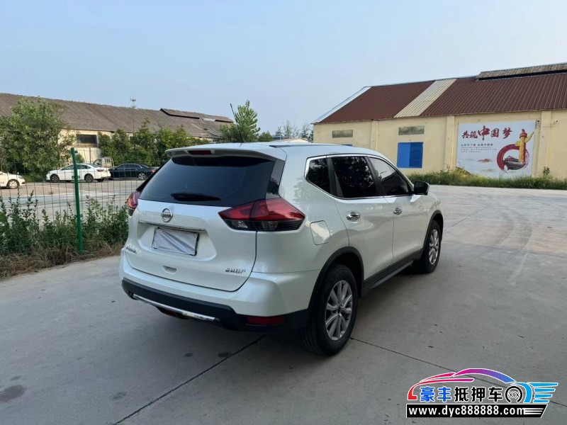 21年日产奇骏轿车抵押车出售