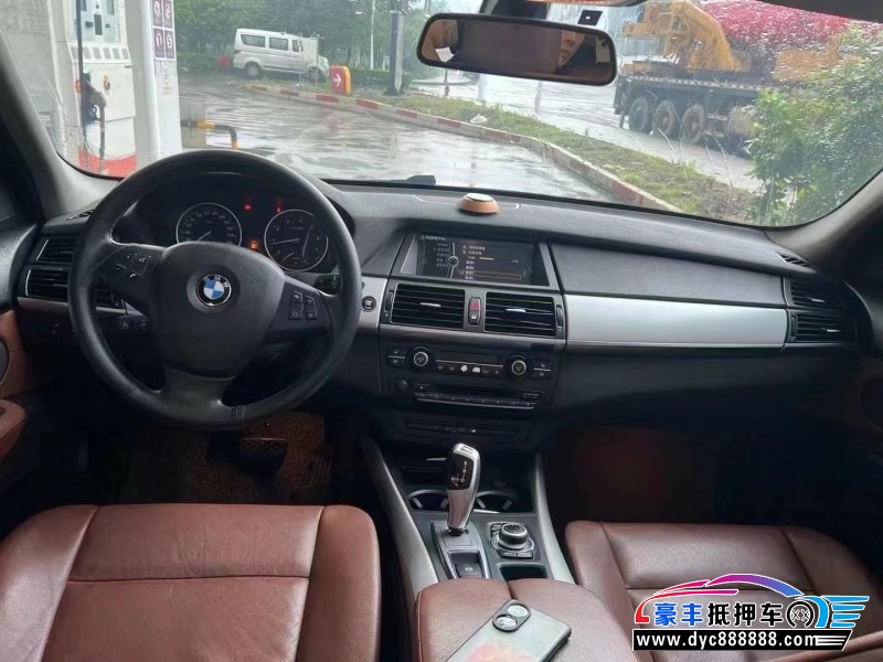 13年宝马X5轿车抵押车出售