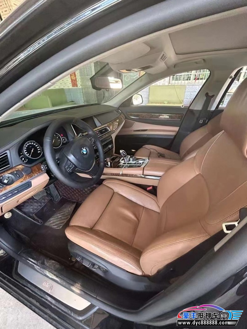 15年宝马7系轿车抵押车出售