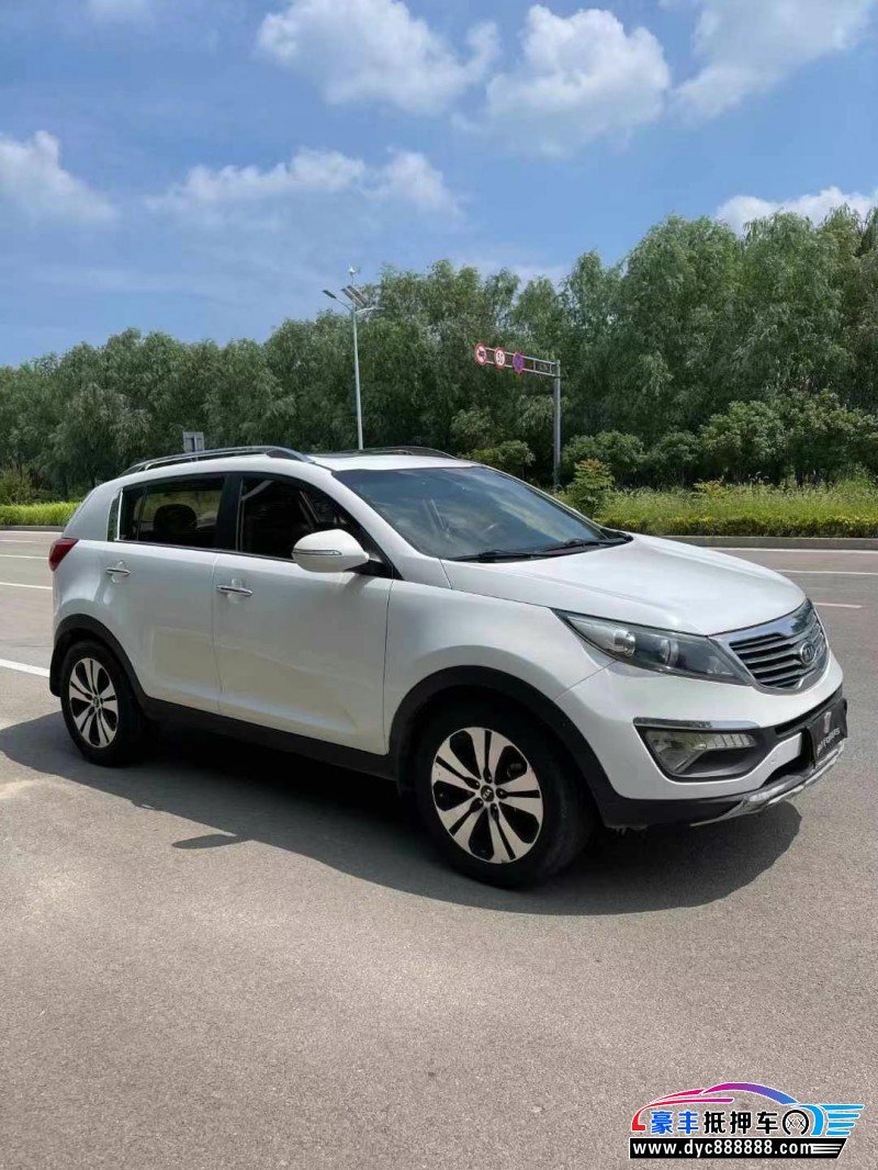 13年起亚智跑轿车抵押车出售