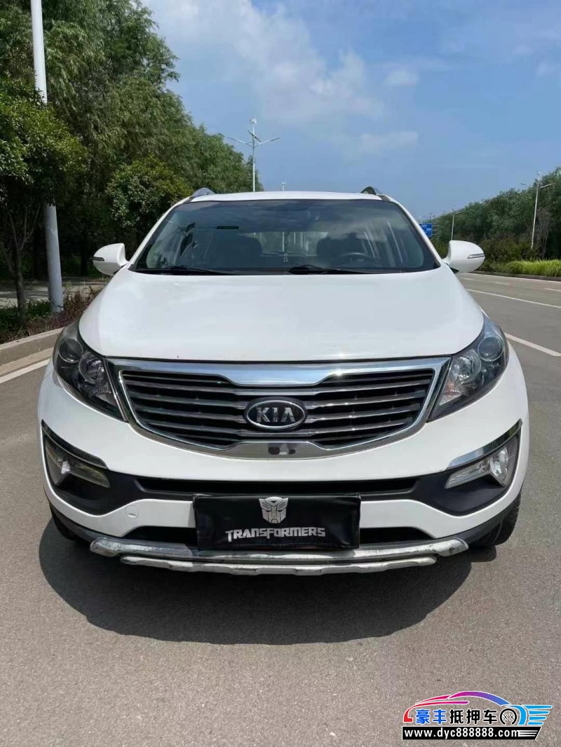 13年起亚智跑轿车抵押车出售