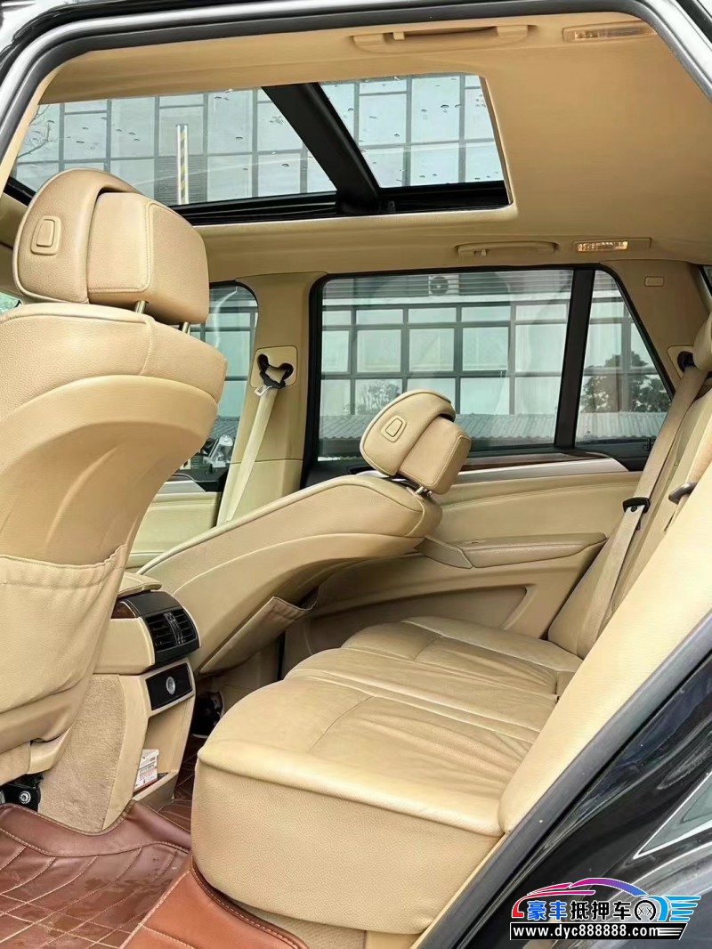 10年宝马X5轿车抵押车出售