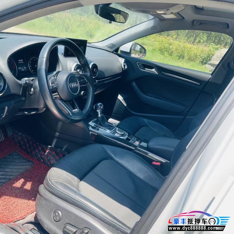 18年奥迪A3轿车抵押车出售