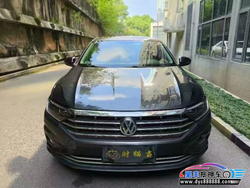 20年大众速腾轿车抵押车出售