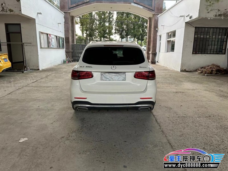 23年奔驰GLCSUV抵押车出售