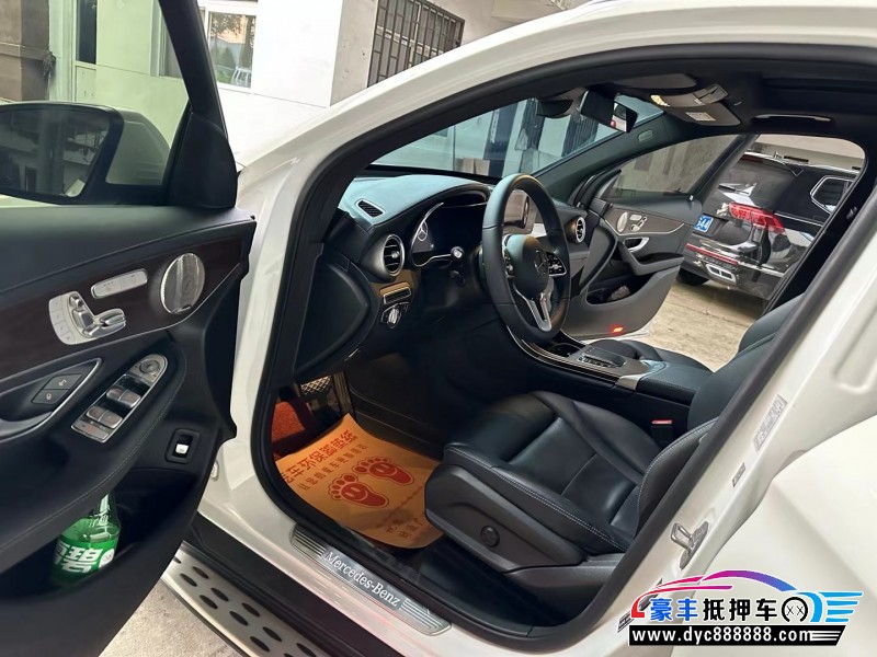 23年奔驰GLCSUV抵押车出售