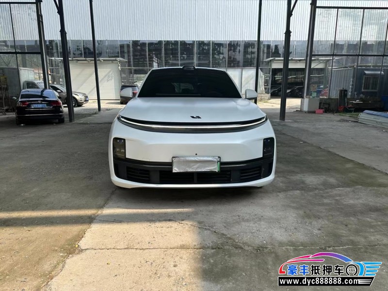 23年理想L7轿车抵押车出售