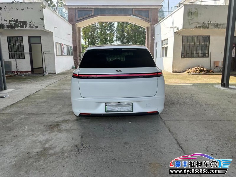 23年理想L7轿车抵押车出售