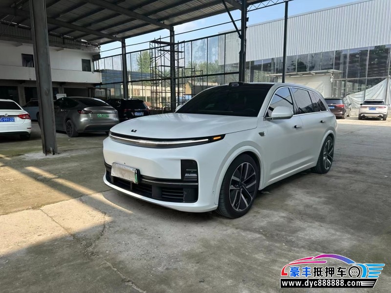 23年理想L7轿车抵押车出售